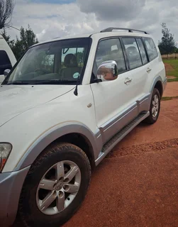 2005 Mitsubishi Pajero SUV 3.2 did Gls 5 door