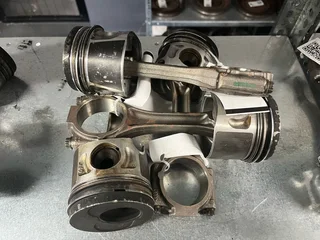 VW 1.9 TDI Jetta - Caddy - Golf 5 BXE Piston And Conrod (Each)