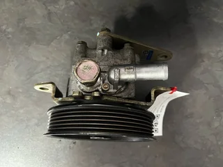 Nissan Xtrail 2.0 QR20 Power Steering Pump