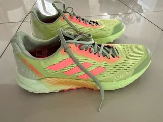 Adidas Terrex 300 Trail Running Shoe. UK 11/US 11.5