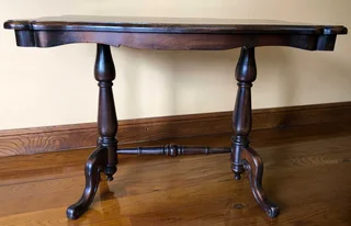 Mahogany Side/Ocassional Table