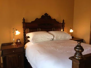 Mahogany Bed