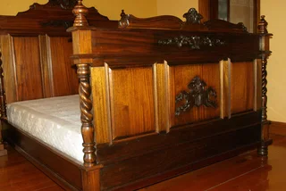 Mahogany Bed