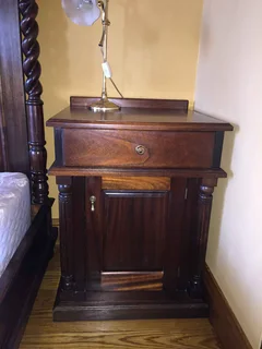Mahogany Bed