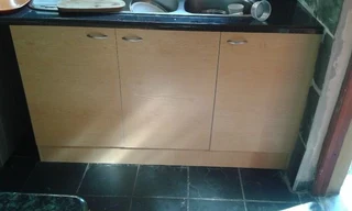 Kitchen units and cupboard repairs and installation