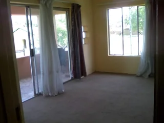 Fromt balcony BedRoom available for single lady in heuweloord
