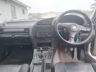 1994 BMW E36 318