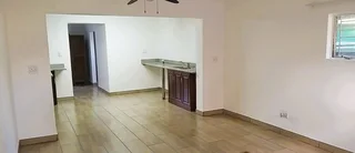 Spacious 1-b/r in Sarnia, Pinetown with secure pkg and wi-fi. Avail imm