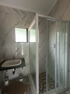 2-b/r freestanding house on shared property in upmarket Hatton Estate, Ptn.