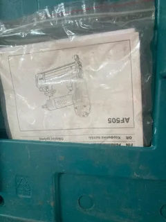 3 x pneumatic nail guns