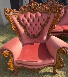 Antique lounge suite