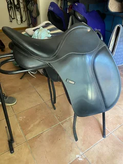 17” Wintec Dressage Saddle