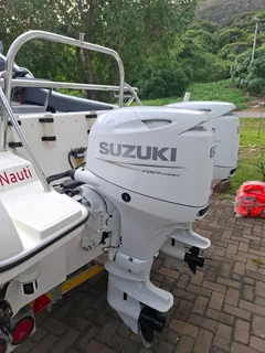 Cabin boat / Cabin cruiser