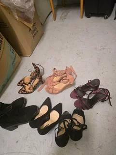 Shoes size 4