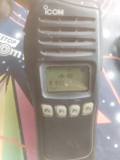 Icom ic f4162s portable uhf 400-470mhz