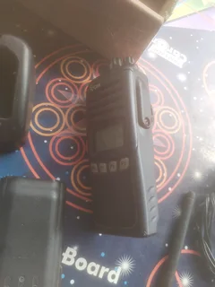 Icom ic f4162s portable uhf 400-470mhz