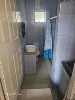 Flat - Umhlatuzana, Collier Avenue