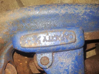 pipe vice and pipe cutters