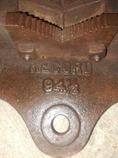 pipe vice and pipe cutters