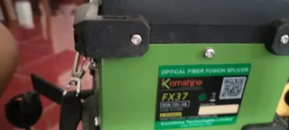 Komshine FX37 fiber splicing machine
