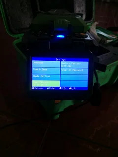 Komshine FX37 fiber splicing machine