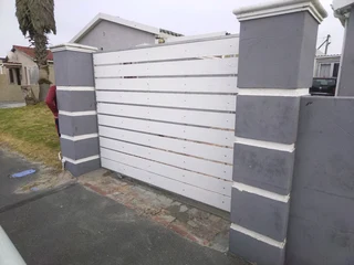 Gates, fencing and burglar bars