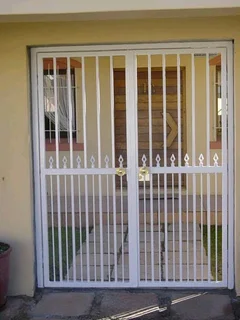 Rigmetalworks.Gates,burglar bars,fencing
