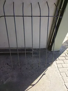 RIG METAL WORKS:GATES/BURGLAR BARS/FENCING