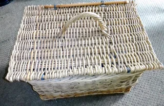 Bamboo picnic basket