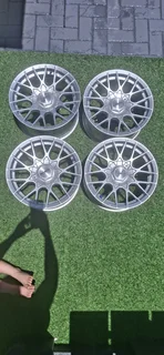 15"8J Mag Rims