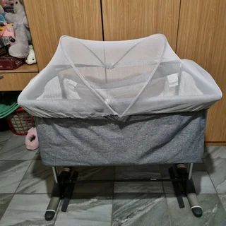 Snuggle time baby bassinet