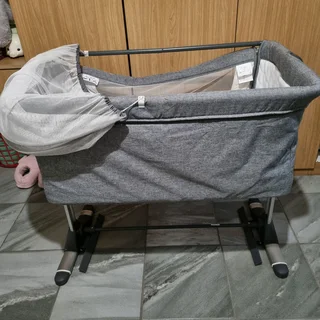 Snuggle time baby bassinet