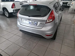 2015 FORD FIESTA 1.4 TRENDLINE 5 DR