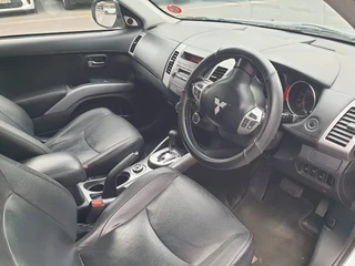 2010 Outlander 2.4 GLX Auto