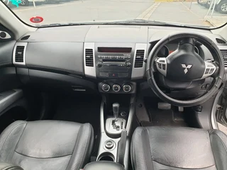 2010 Outlander 2.4 GLX Auto