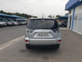 2010 Outlander 2.4 GLX Auto