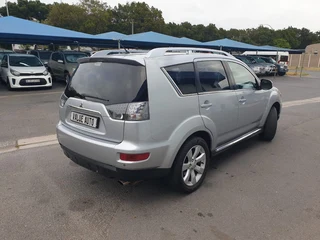 2010 Outlander 2.4 GLX Auto