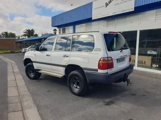 2000 Toyota Land Cruiser 105 EFi 4.5 GX