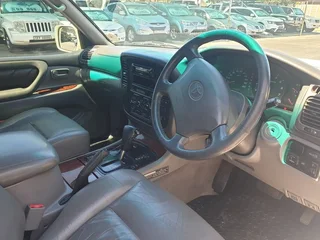 1999 Toyota Land Cruiser 100 4.7 V8 VX Auto