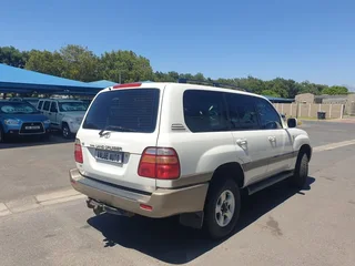 1999 Toyota Land Cruiser 100 4.7 V8 VX Auto