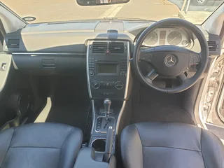2011 Mercedes-Benz B 200 Auto