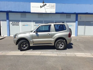 2004 Mitsubishi Pajero 3.8i  GLS SWB AT