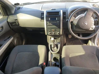 2014 Nissan X-Trail 2.0 4x2 XE