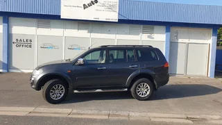 2013 Pajero 3.2 DiD Auto 7-seater