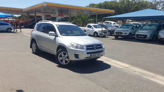2011 Toyota RAV4 2.2 D-4D GX 4x4 - low km's