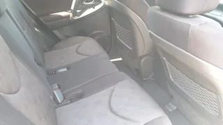 2011 Toyota RAV4 2.2 D-4D GX 4x4 - low km&#39;s