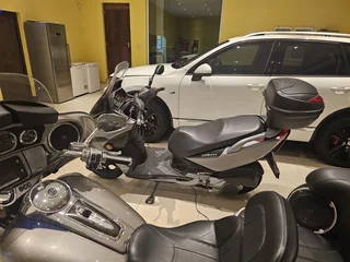 2022 Kymco 300i with ABS &amp; Stiffener