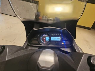 2022 Kymco 300i with ABS &amp; Stiffener