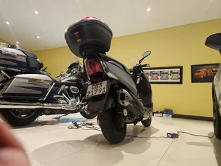 2022 Kymco 300i with ABS &amp; Stiffener