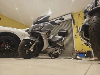 2022 Kymco 300i with ABS &amp; Stiffener